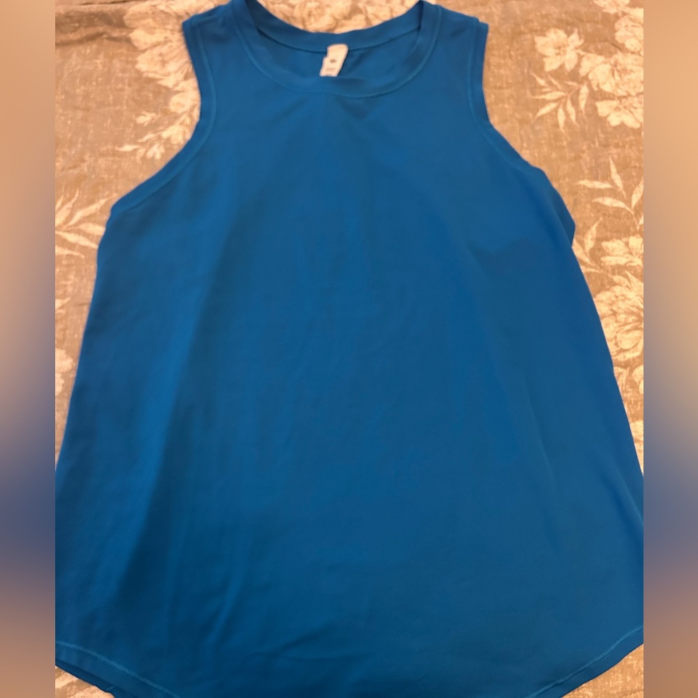 Lululemon workout tank